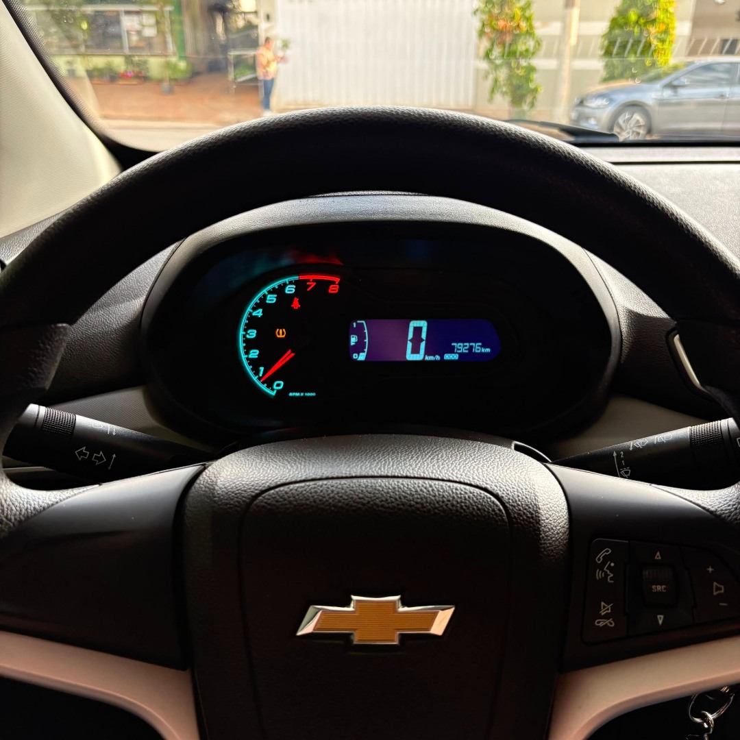 CHEVROLET Onix Hatch 1.4 4P FLEX LT