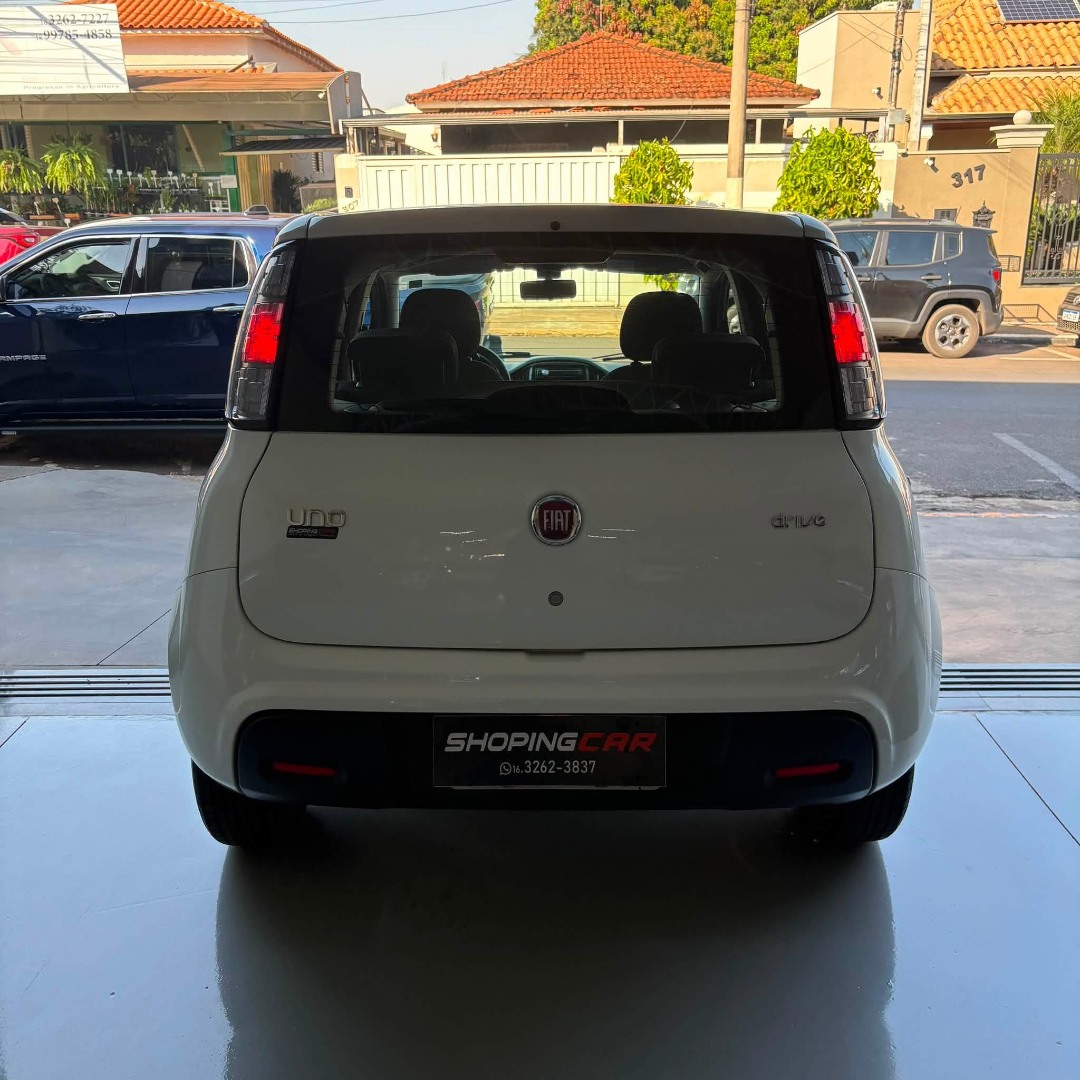 FIAT Uno 1.0 4P FLEX DRIVE