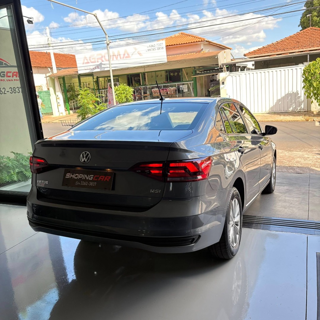 VOLKSWAGEN Virtus 1.6 4P MSI FLEX AUTOMÁTICO