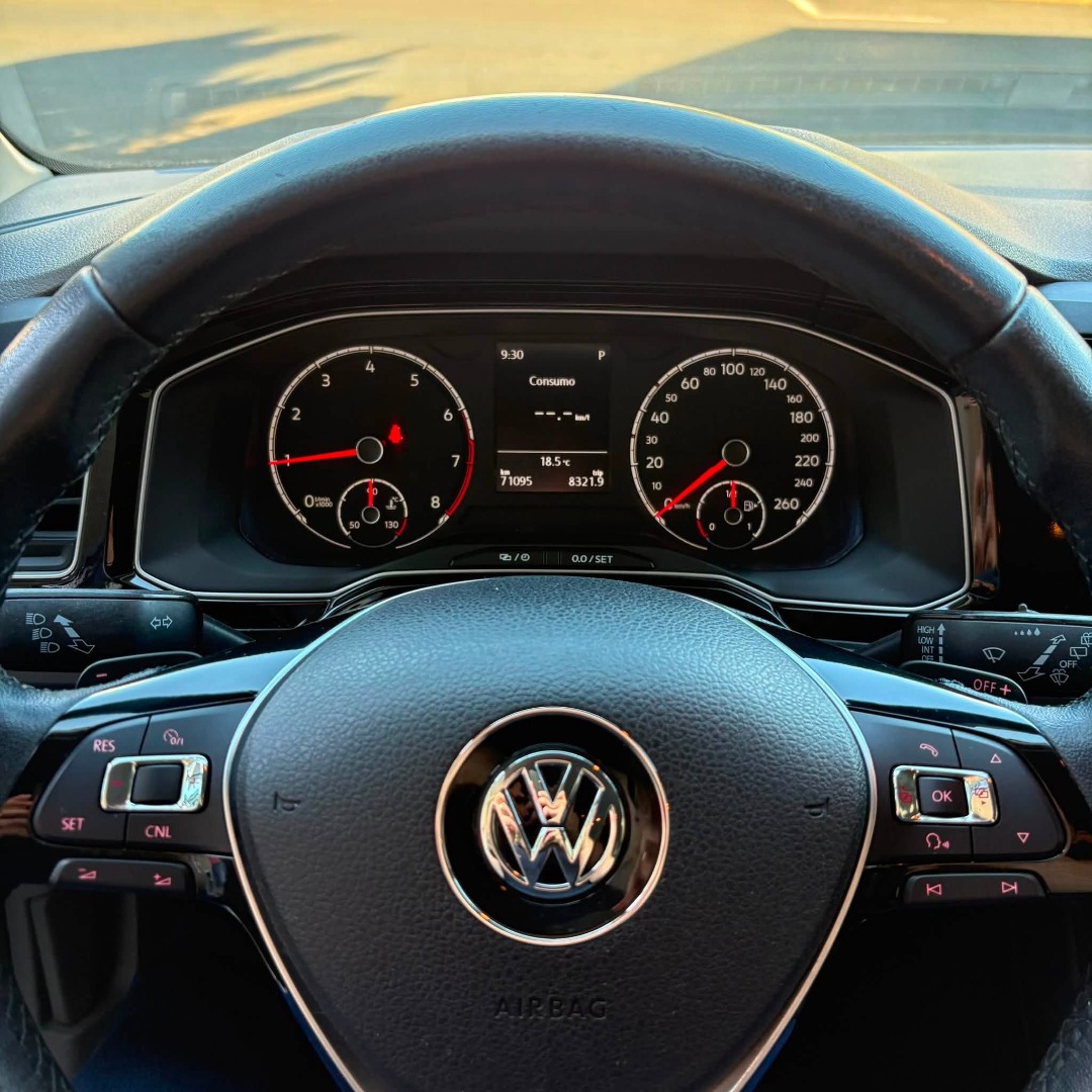 VOLKSWAGEN Polo Hatch 1.0 12V 4P 200 TSI  COMFORTLINE AUTOMÁTICO