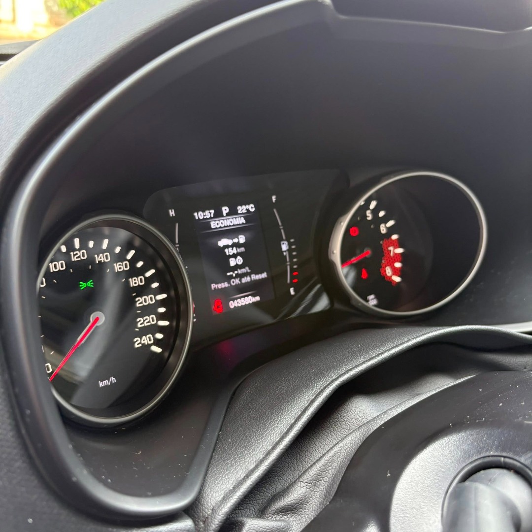 FIAT Toro 1.8 16V 4P FLEX FREEDOM AUTOMÁTICO