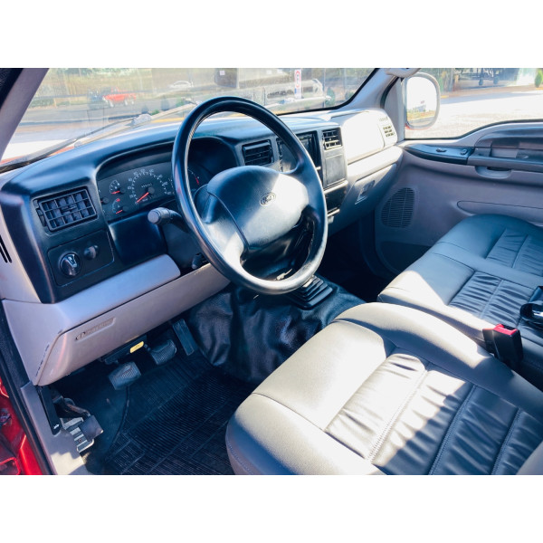 FORD F-250 4.2 V6 XL CABINE SIMPLES