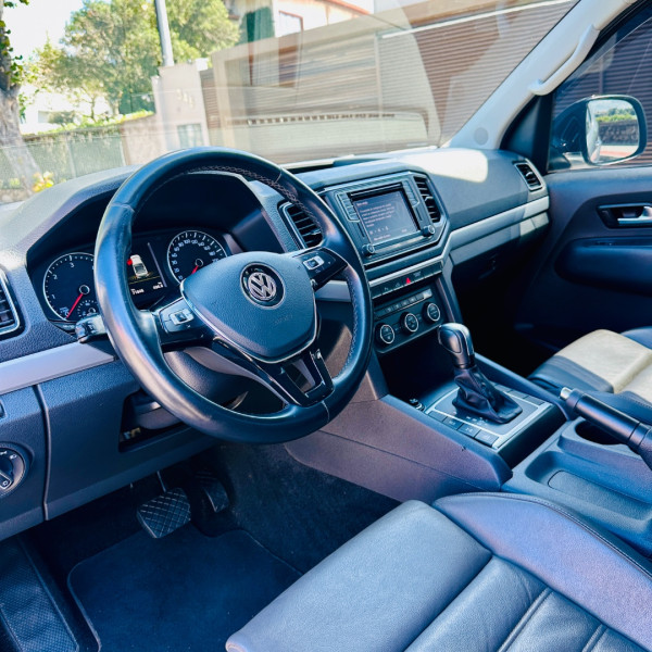 VOLKSWAGEN Amarok 3.0 V6 CABINE DUPLA HIGHLINE 4X4 TURBO INTERCOOLER AUTOMÁTICO