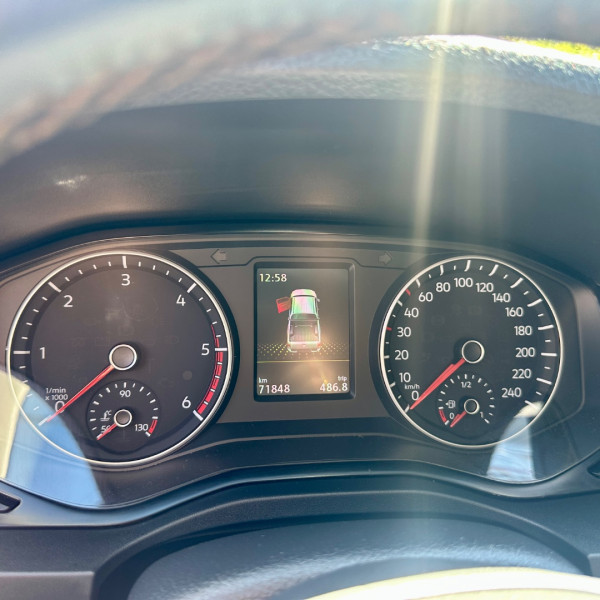 VOLKSWAGEN Amarok 3.0 V6 CABINE DUPLA HIGHLINE 4X4 TURBO INTERCOOLER AUTOMÁTICO