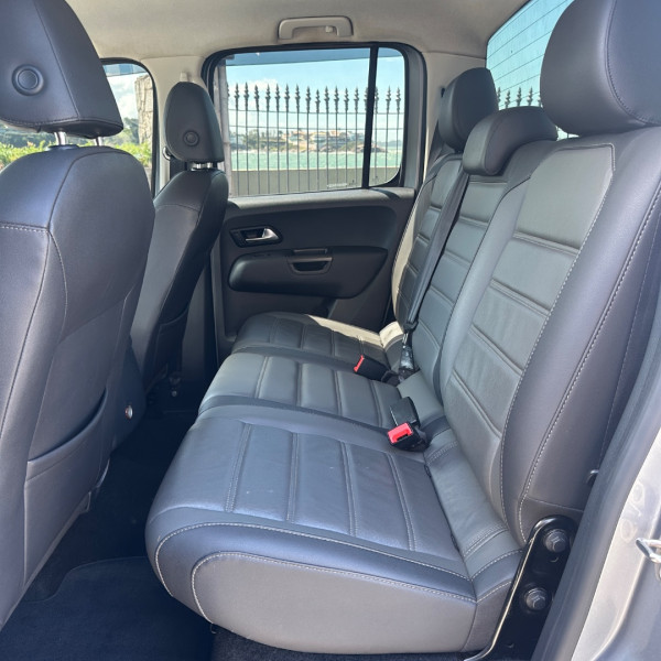 VOLKSWAGEN Amarok 3.0 V6 CABINE DUPLA HIGHLINE 4X4 TURBO INTERCOOLER AUTOMÁTICO