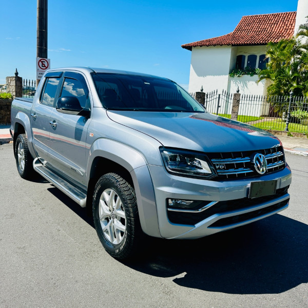 Amarok 3.0 V6 CABINE DUPLA HIGHLINE 4X4 TURBO INTERCOOLER AUTOMÁTICO