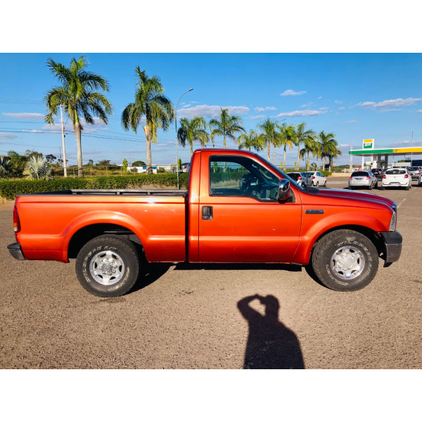 FORD F-250 4.2 V6 XL CABINE SIMPLES