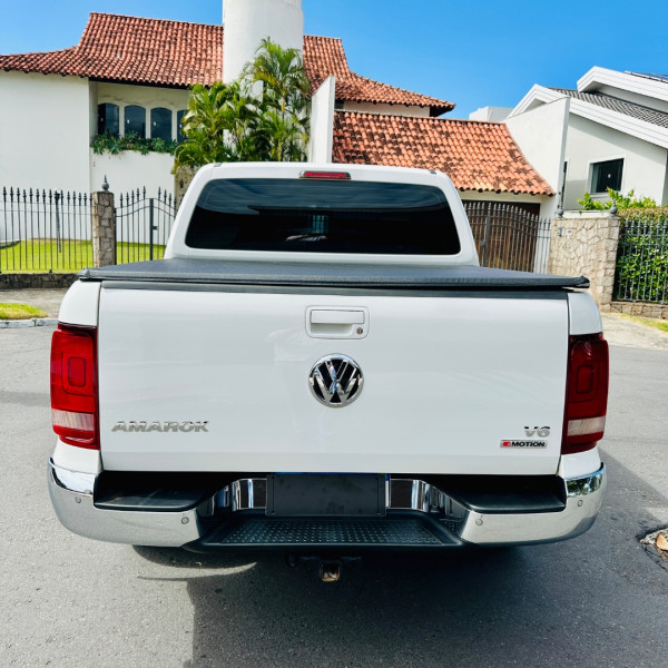 VOLKSWAGEN Amarok 3.0 V6 CABINE DUPLA HIGHLINE 4X4 TURBO INTERCOOLER AUTOMÁTICO