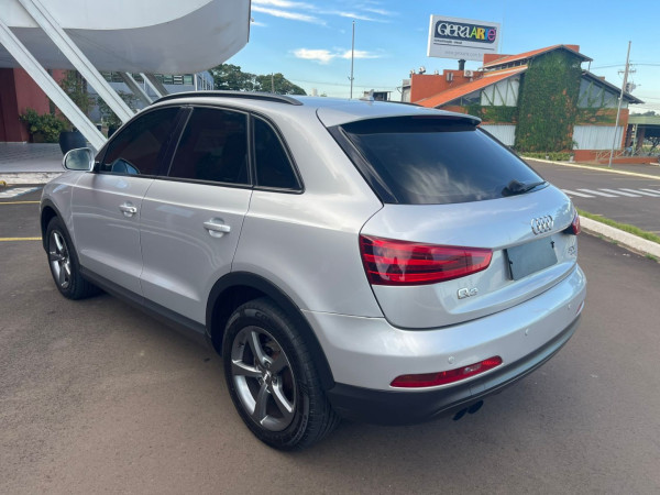 AUDI Q3 2.0 4P TFSI ATTRACTION QUATTRO S-TRONIC AUTOMÁTICO