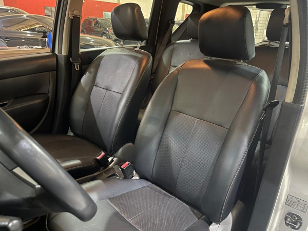 NISSAN Livina 1.6 16V 4P FLEX