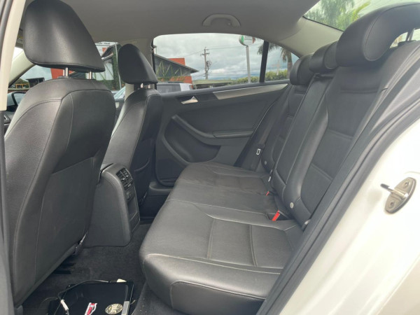 VOLKSWAGEN Jetta 1.4 16V 4P TSI COMFORTLINE AUTOMÁTICO