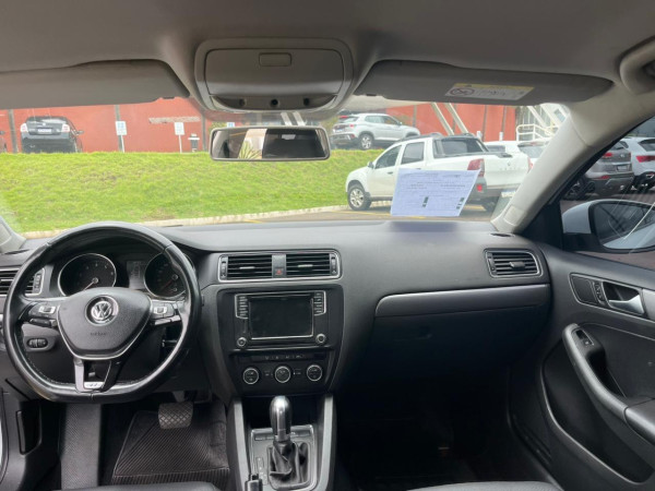 VOLKSWAGEN Jetta 1.4 16V 4P TSI COMFORTLINE AUTOMÁTICO