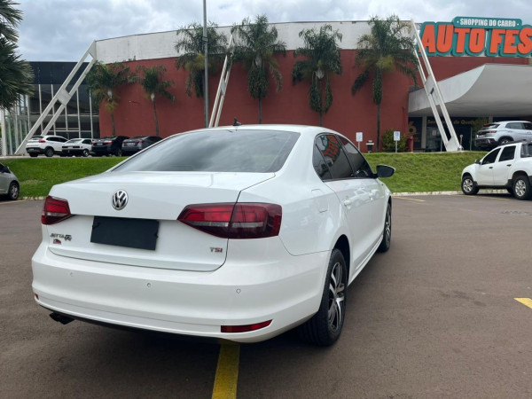 VOLKSWAGEN Jetta 1.4 16V 4P TSI COMFORTLINE AUTOMÁTICO