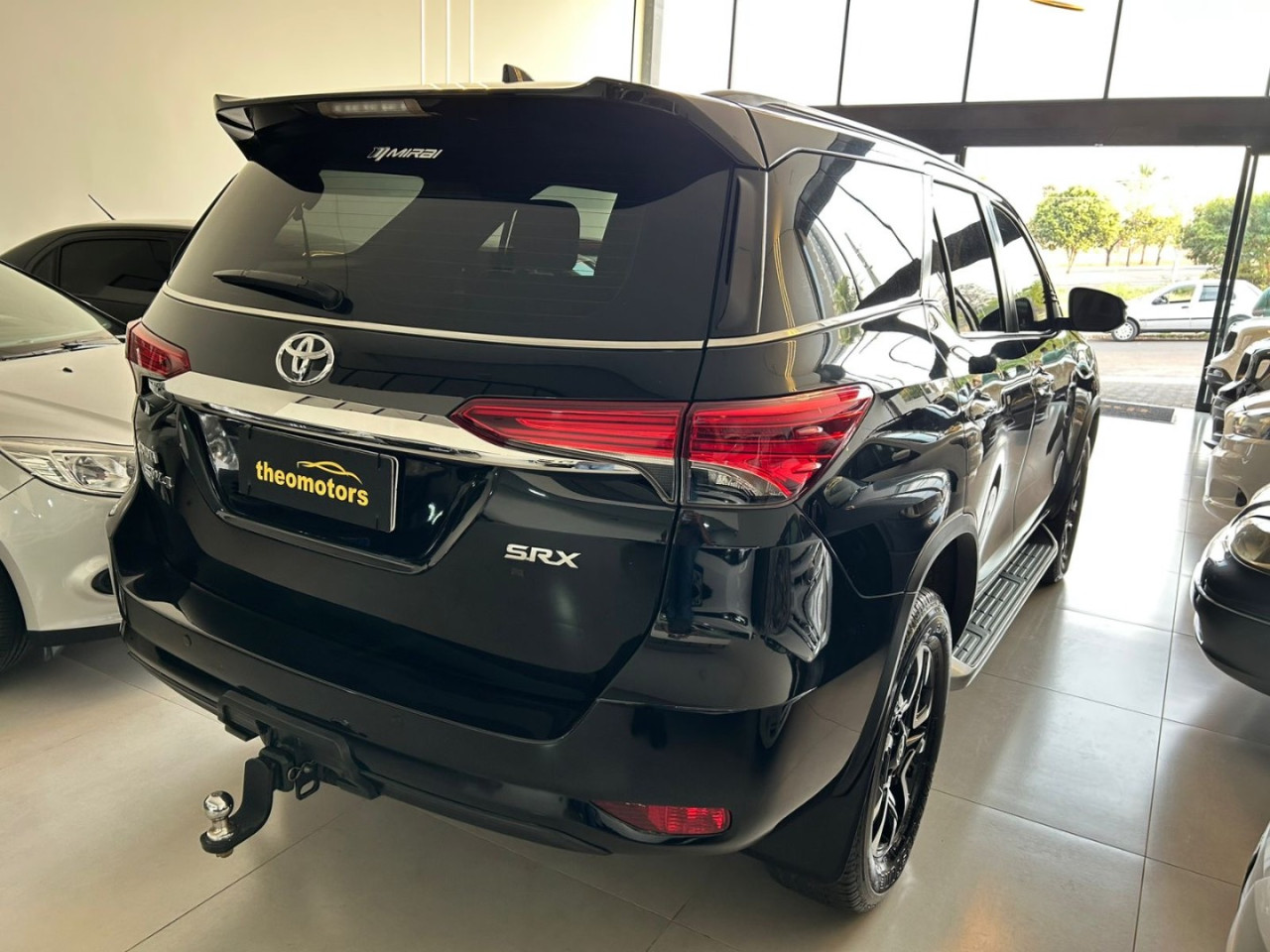 Hilux SW4 2.8 4P SRX 4X4 7 LUGARES TURBO DIESEL AUTOMÁTICO