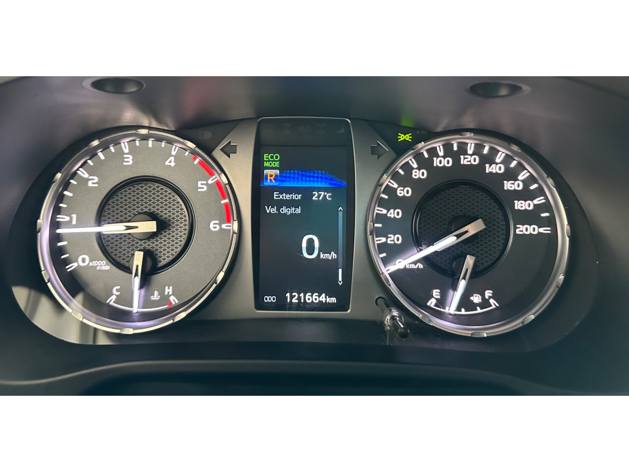 Hilux Caminhonete 2.8 16V SRX 4X4 DIESEL CABINE DUPLA AUTOMÁTICO