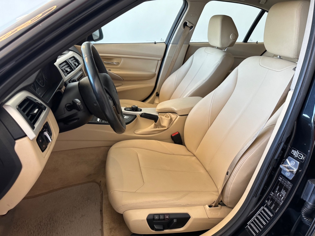 320I 2.0 16V 4P AUTOMÁTICO