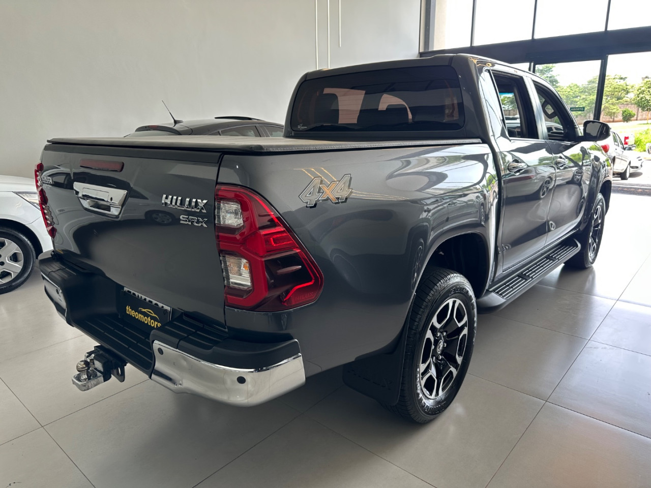 Hilux Caminhonete 2.8 16V SRX 4X4 DIESEL CABINE DUPLA AUTOMÁTICO