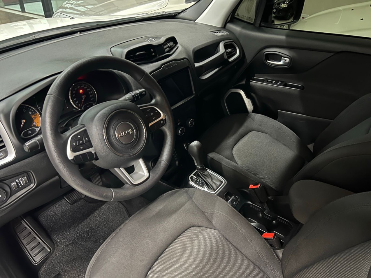 Renegade 1.8 16V 4P FLEX AUTOMÁTICO
