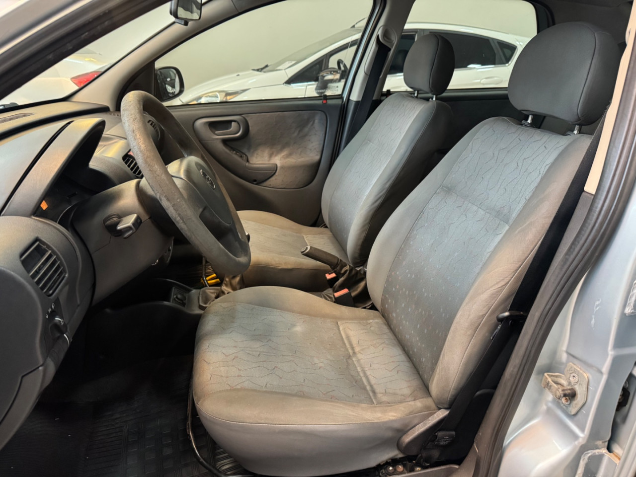 CHEVROLET Corsa Sedan 1.0 4P VHC MAXX