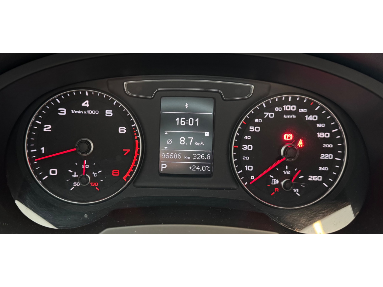 AUDI Q3 1.4 4P TFSI AMBIENTE S-TRONIC AUTOMÁTICO