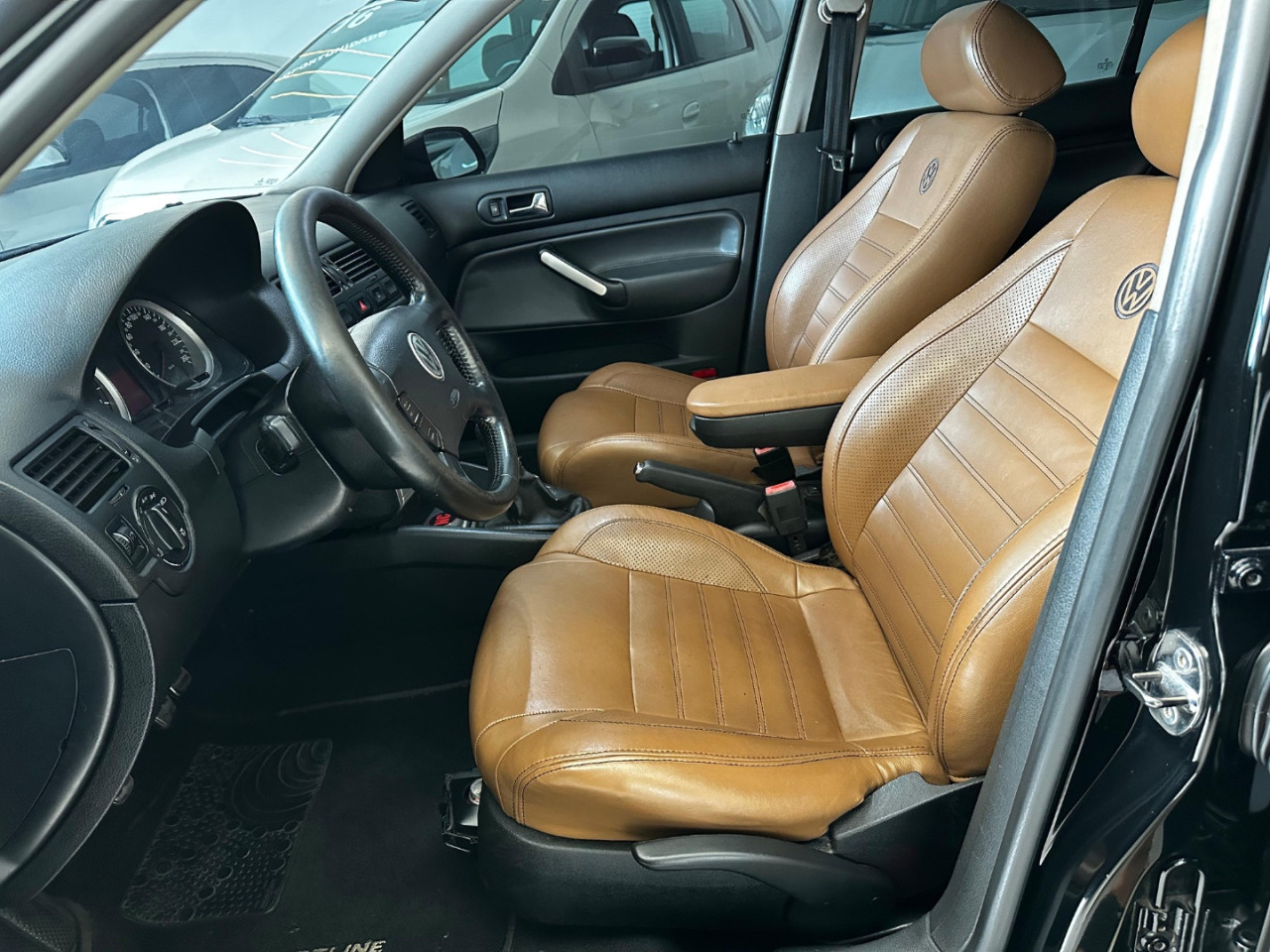 Golf 1.6 4P SPORTLINE FLEX
