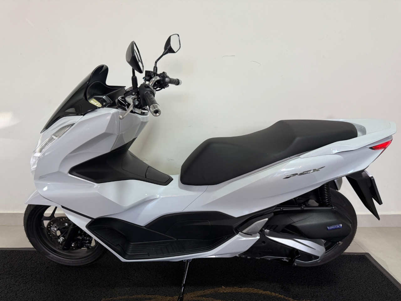 PCX 160 DLX ABS
