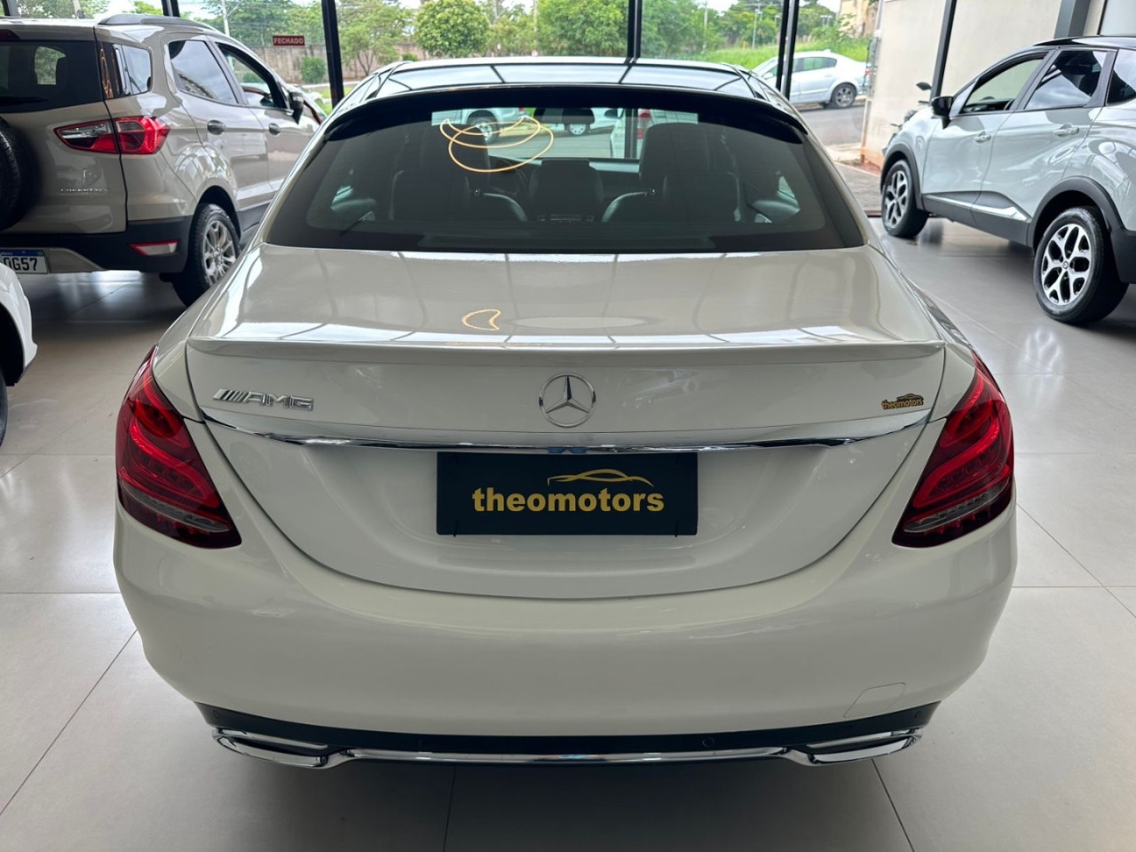 MERCEDES-BENZ C 180 1.6 16V 4P CGI EXCLUSIVE TURBO AUTOMÁTICO