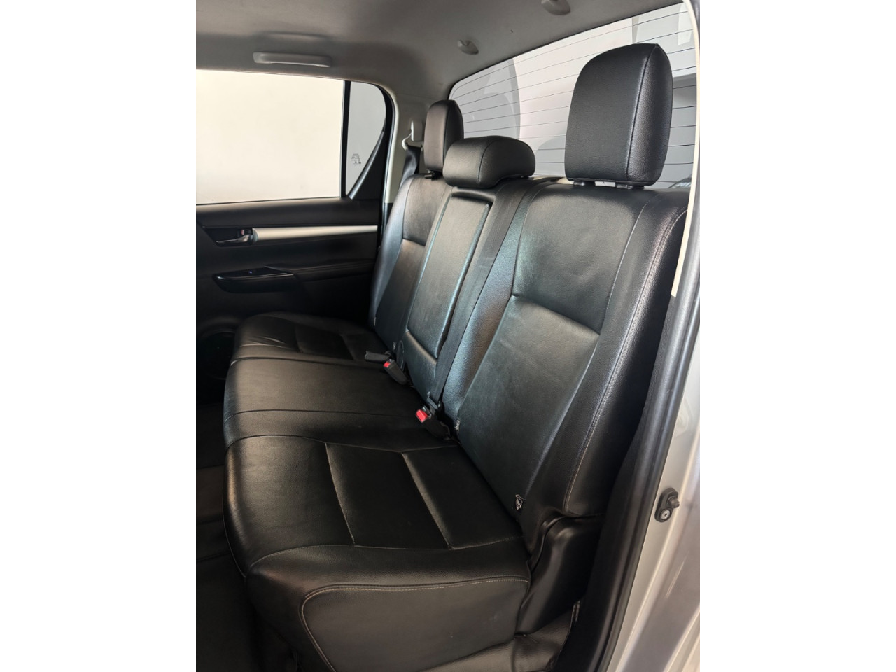 Hilux Caminhonete 2.8 16V SRV 4X4 DIESEL CABINE DUPLA AUTOMÁTICO