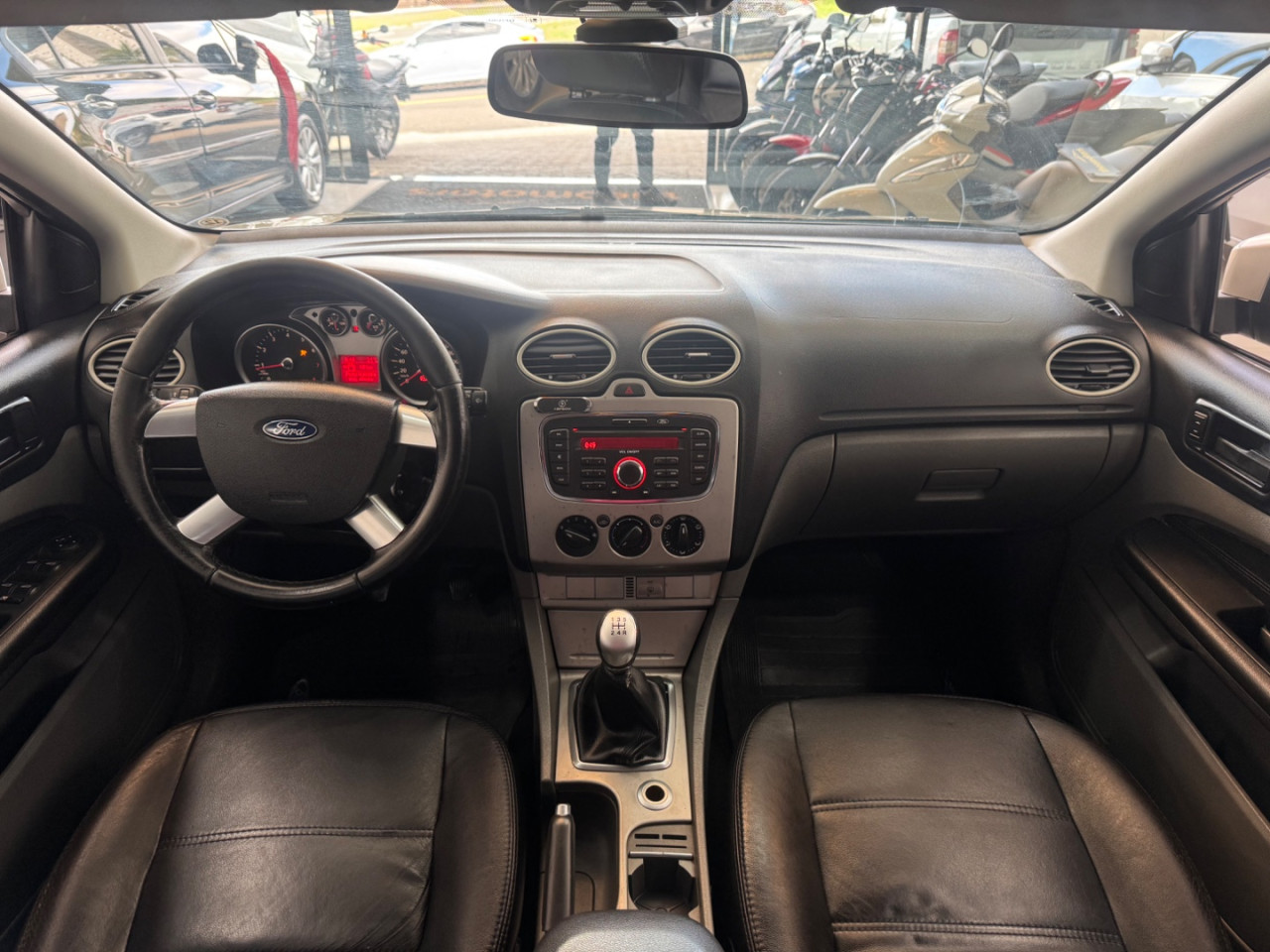 Focus Hatch 1.6 4P GLX FLEX