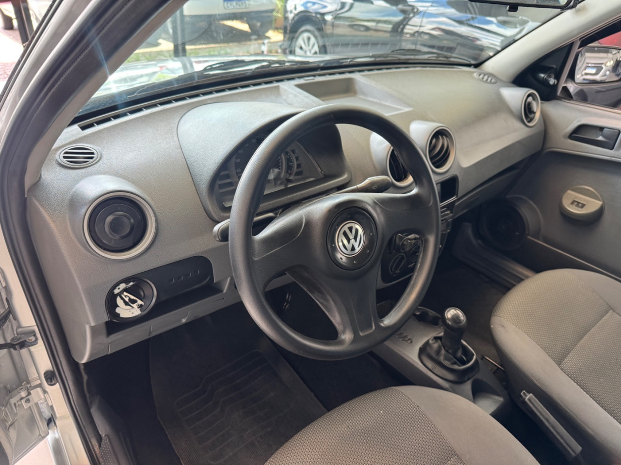 VOLKSWAGEN Gol 1.0