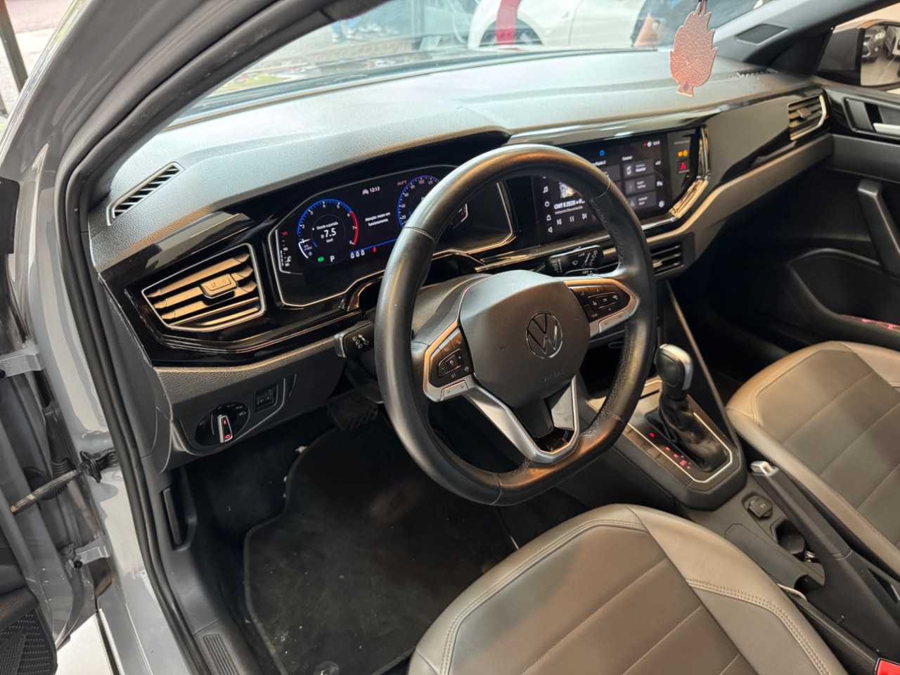 Nivus 1.0 4P FLEX 200 TSI HIGHLINE AUTOMÁTICO