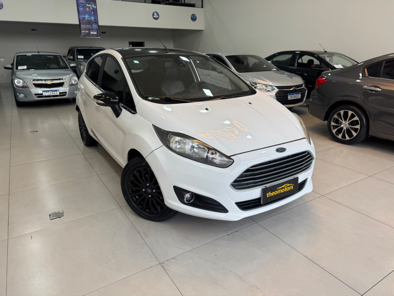 Fiesta Hatch 1.6 16V 4P FLEX TITANIUM POWERSHIFT AUTOMÁTICO