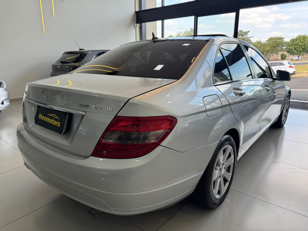 C 200 1.8 16V 4P CGI SPORT AUTOMÁTICO