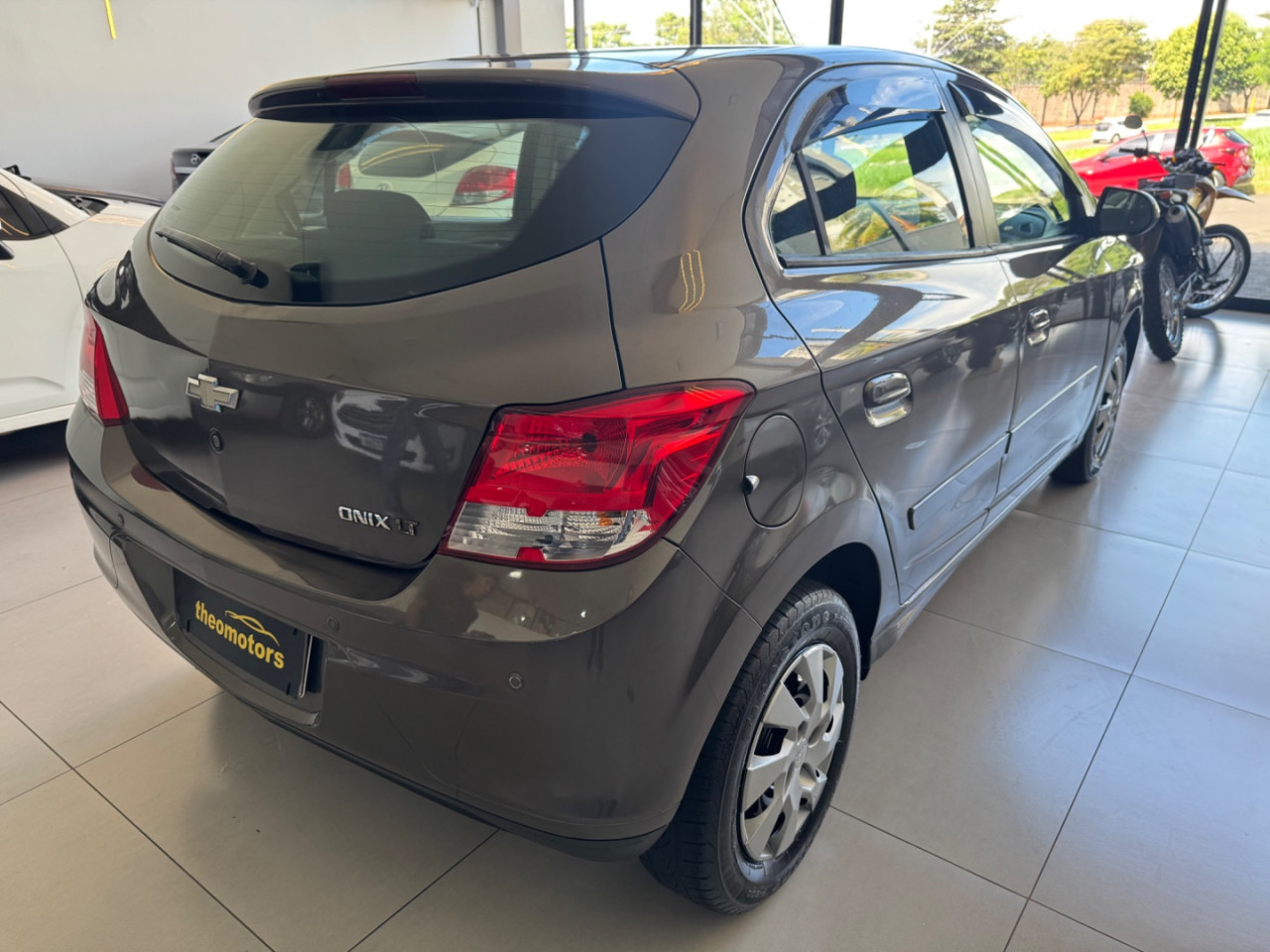 Onix Hatch 1.0 4P FLEX LT