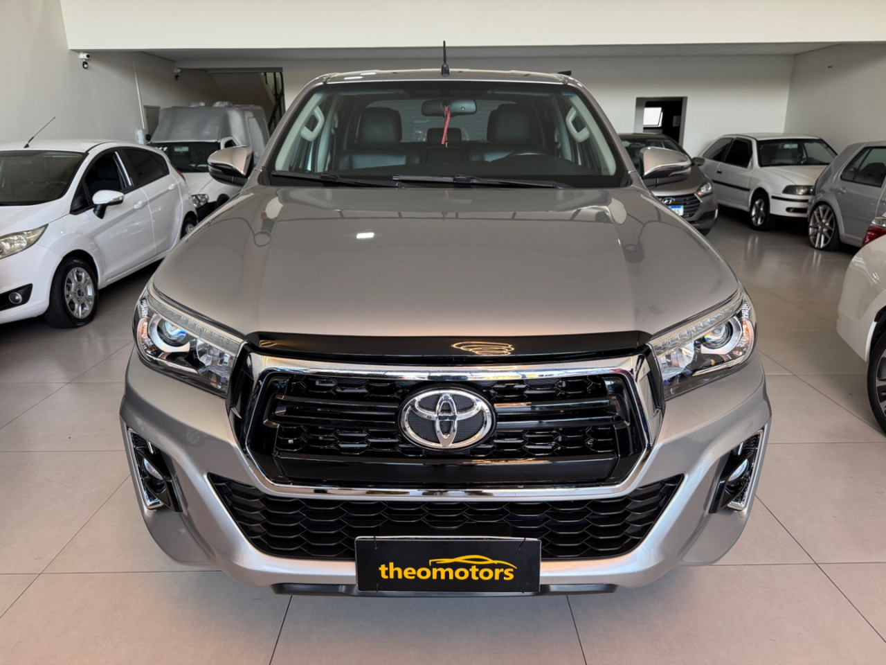 Hilux Caminhonete 2.8 16V SRV 4X4 DIESEL CABINE DUPLA AUTOMÁTICO