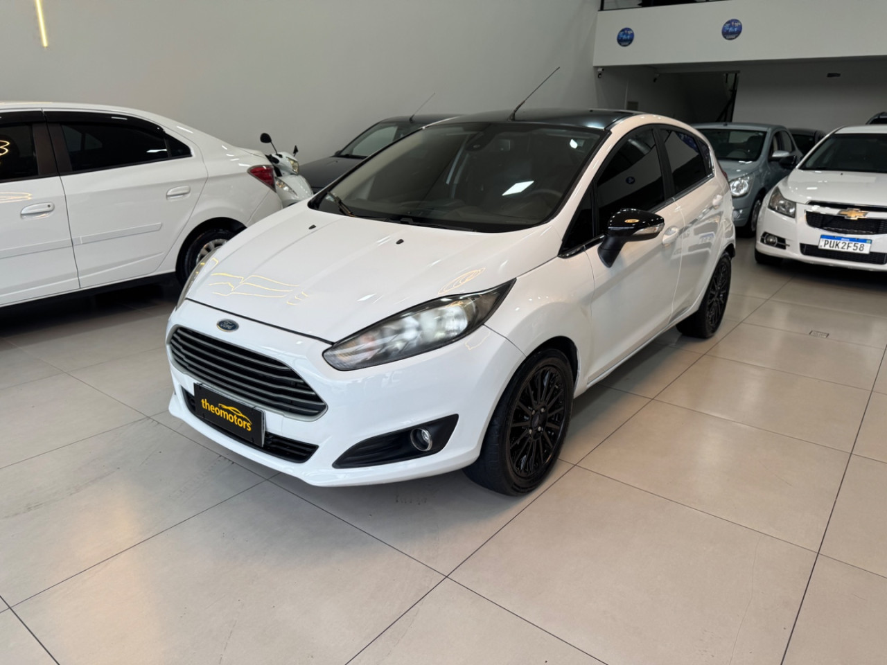 FORD Fiesta Hatch 1.6 16V 4P FLEX TITANIUM POWERSHIFT AUTOMÁTICO
