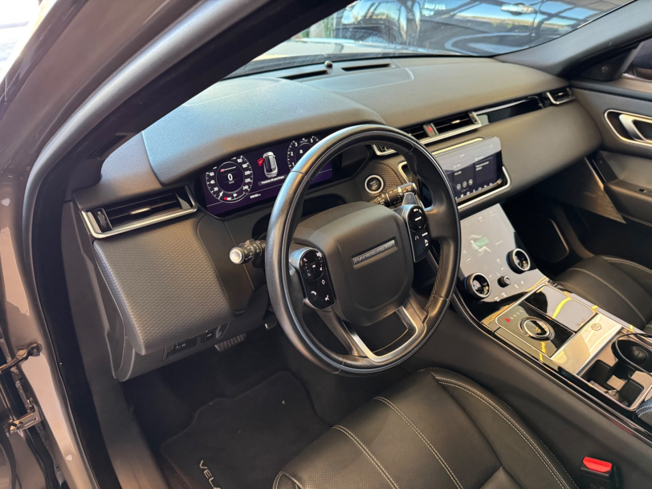 Range Rover Velar 2.0 16V 4P P300 SE R-DYNAMIC AUTOMÁTICO