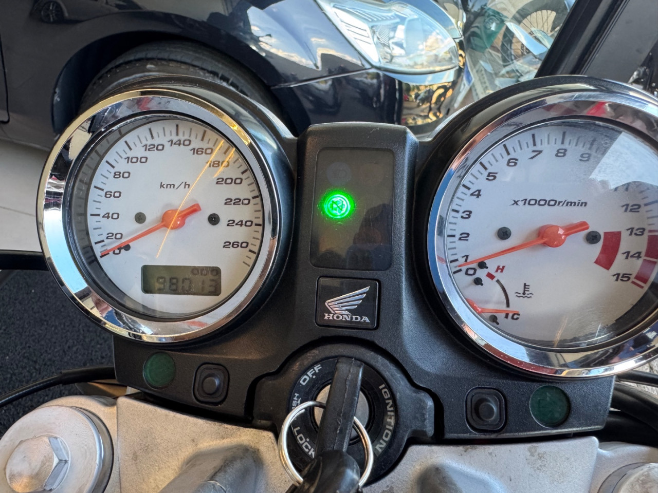 CB 600 F HORNET SEM ABS