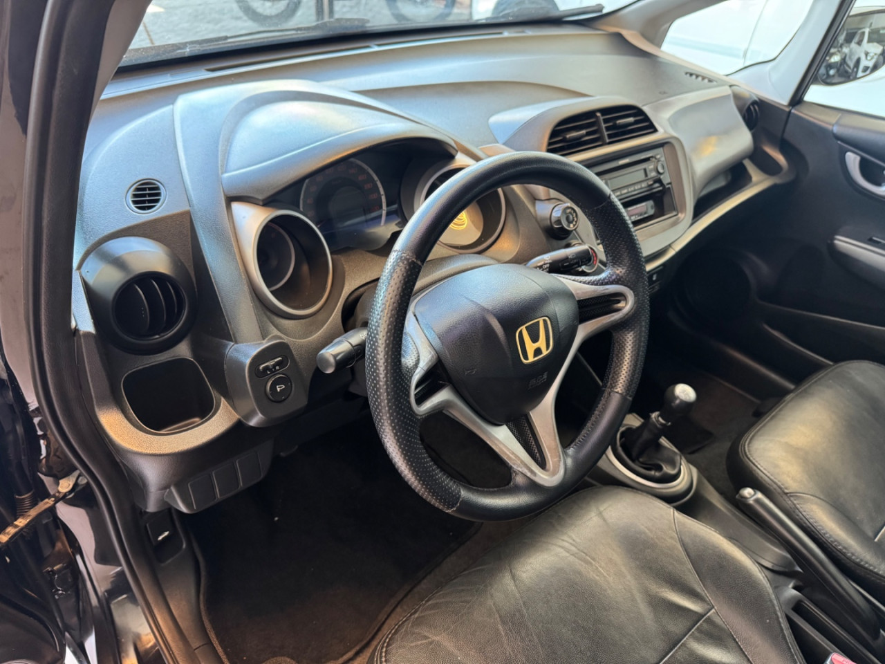 Fit 1.4 16V 4P LX FLEX