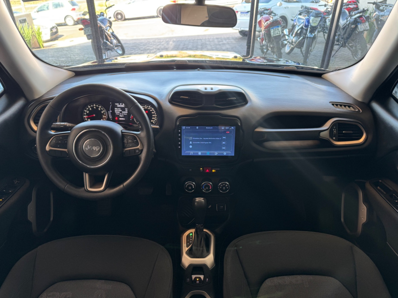 Renegade 1.8 16V 4P FLEX