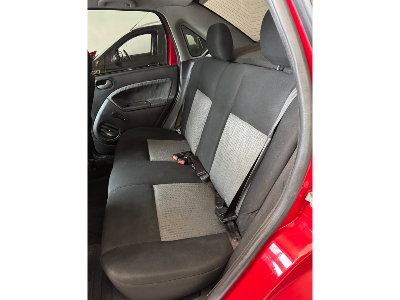 Fiesta Sedan 1.6 4P FLEX