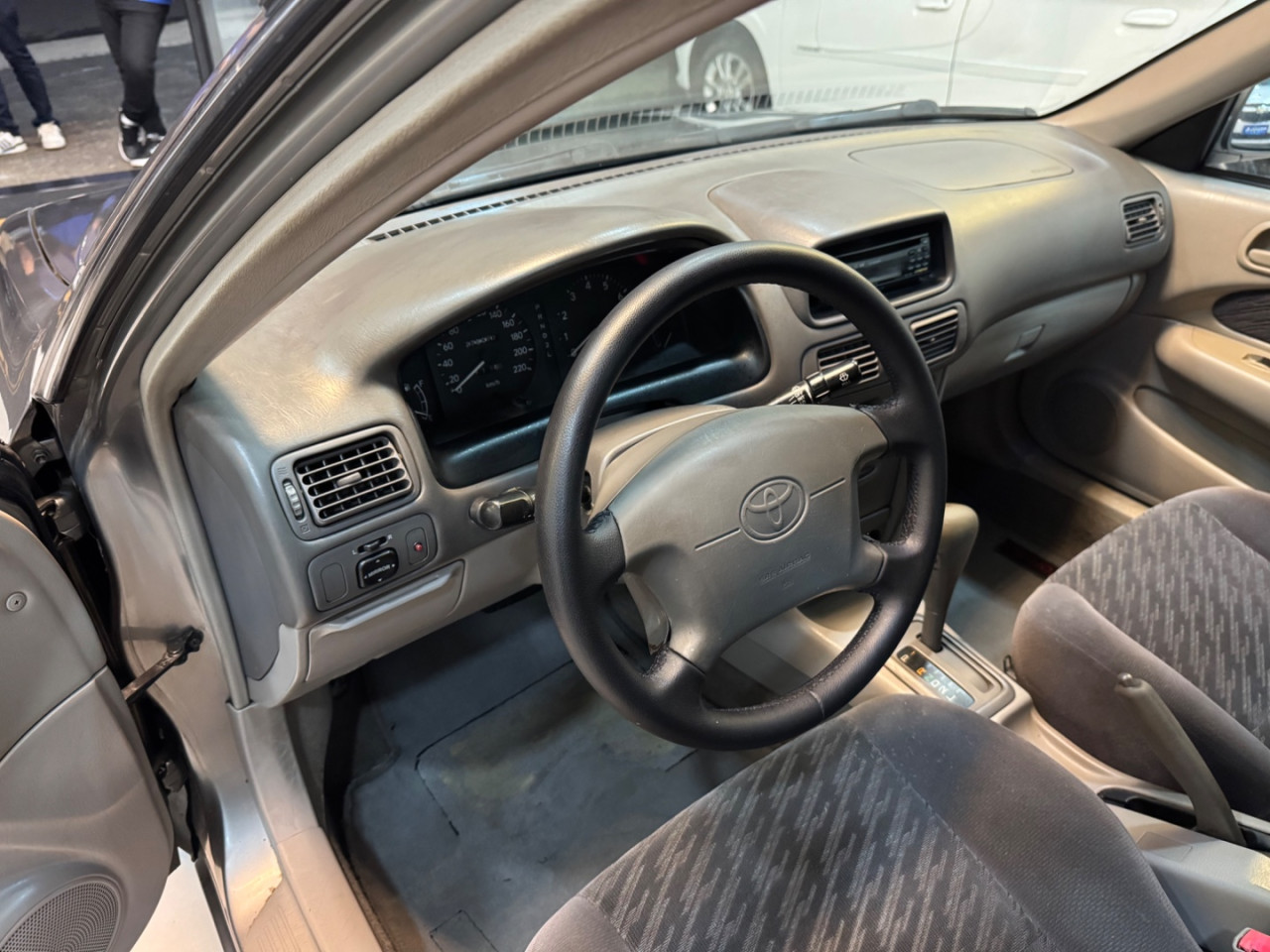 TOYOTA Corolla 1.8 16V 4P XEI AUTOMÁTICO