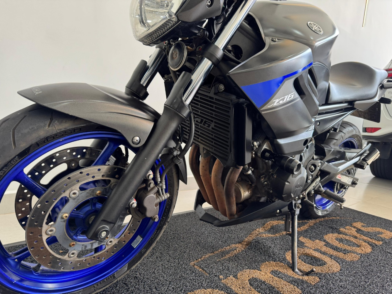 XJ6 600 N