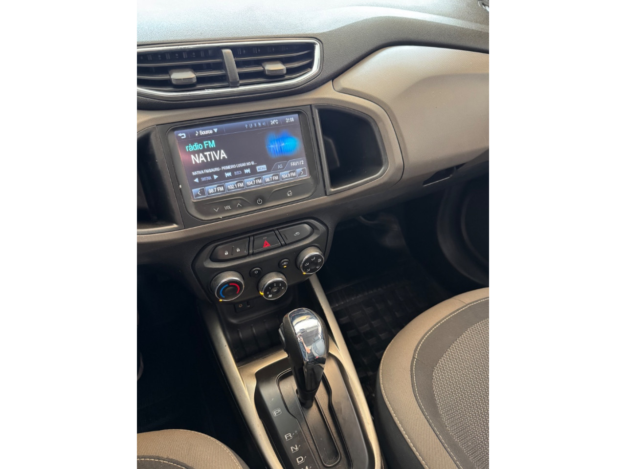 Prisma 1.4 4P LTZ  AUTOMÁTICO