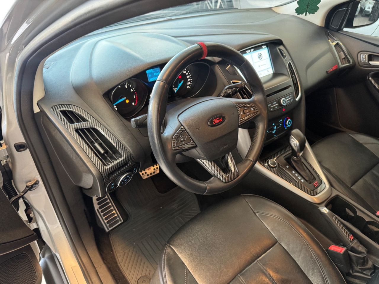 Focus Hatch 2.0 16V 4P FLEX SE PLUS POWERSHIFT AUTOMÁTICO