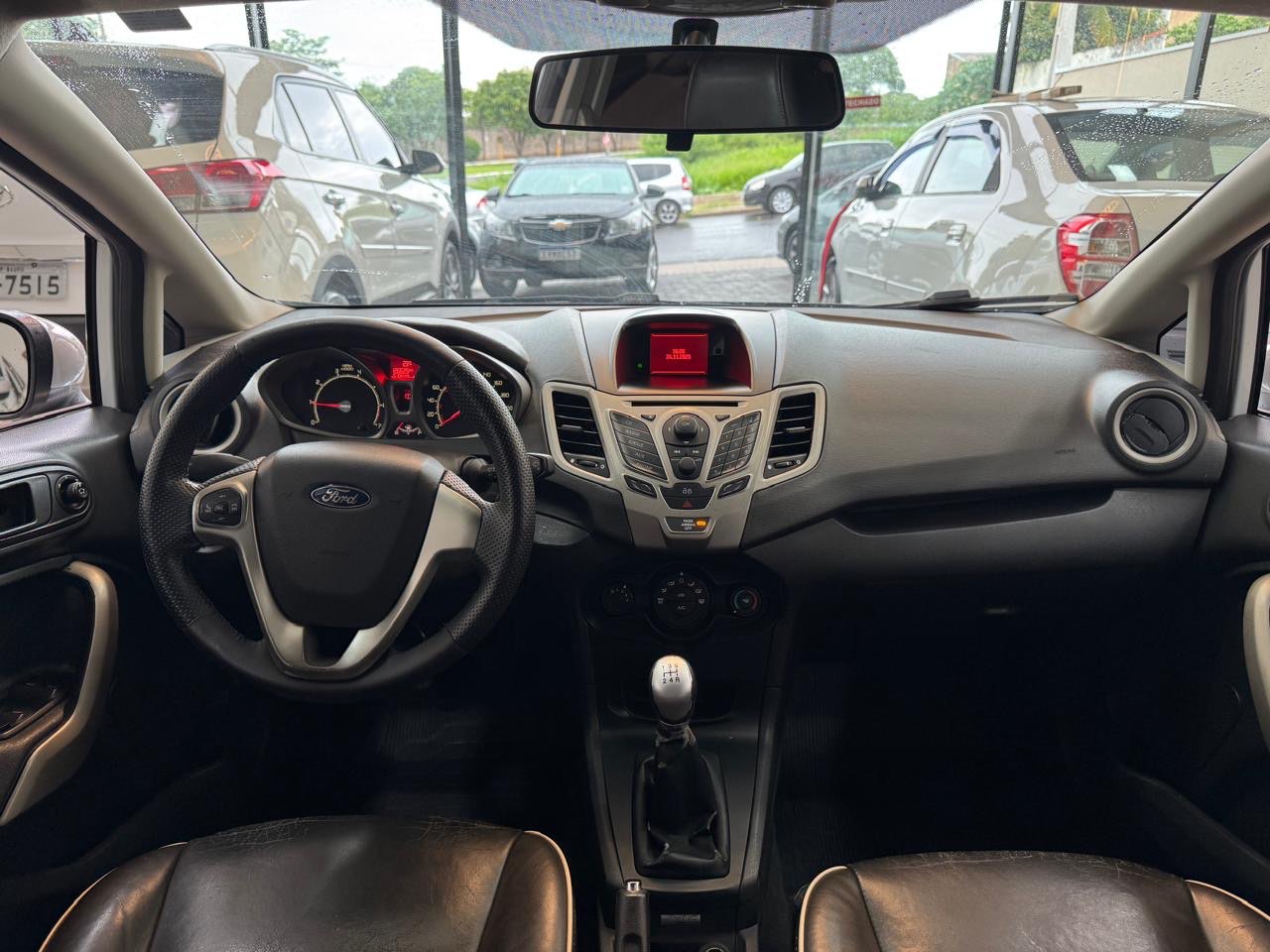 FORD Fiesta Sedan 1.6 16V 4P SE FLEX