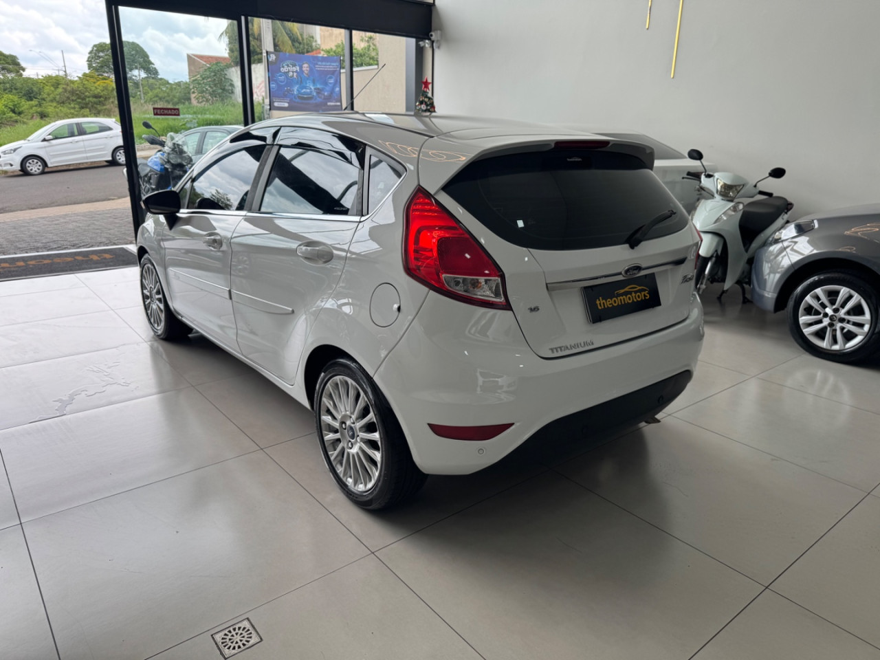 FORD Fiesta Hatch 1.6 16V 4P FLEX SE POWERSHIFT AUTOMÁTICO