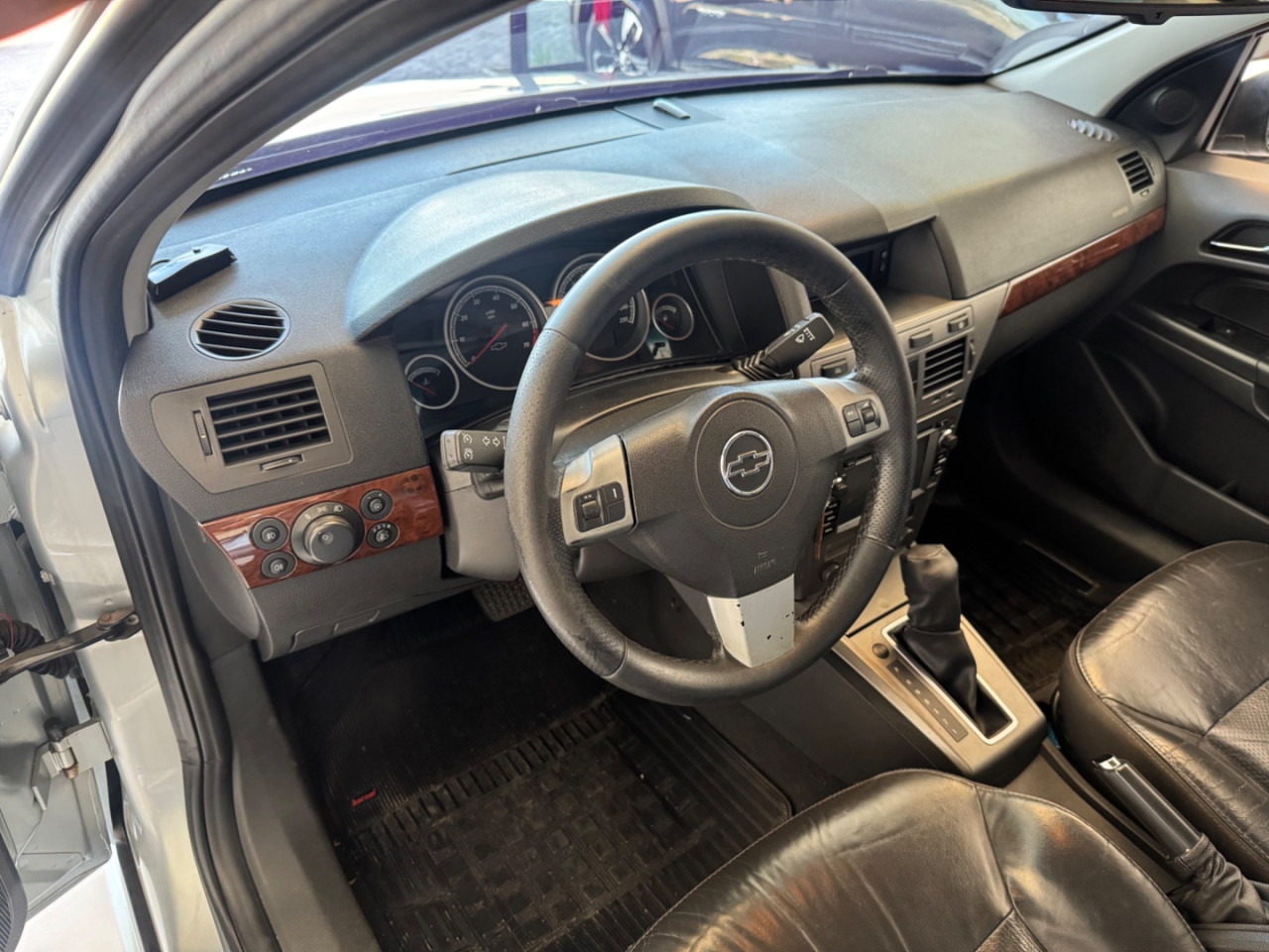 Vectra Sedan 2.0 4P ELITE AUTOMÁTICO