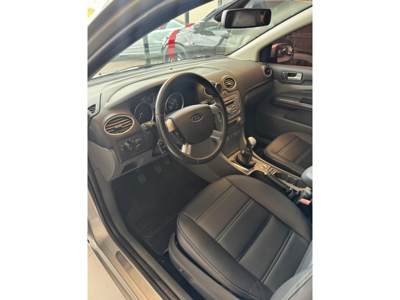 Focus Hatch 2.0 16V 4P TITANIUM FLEX