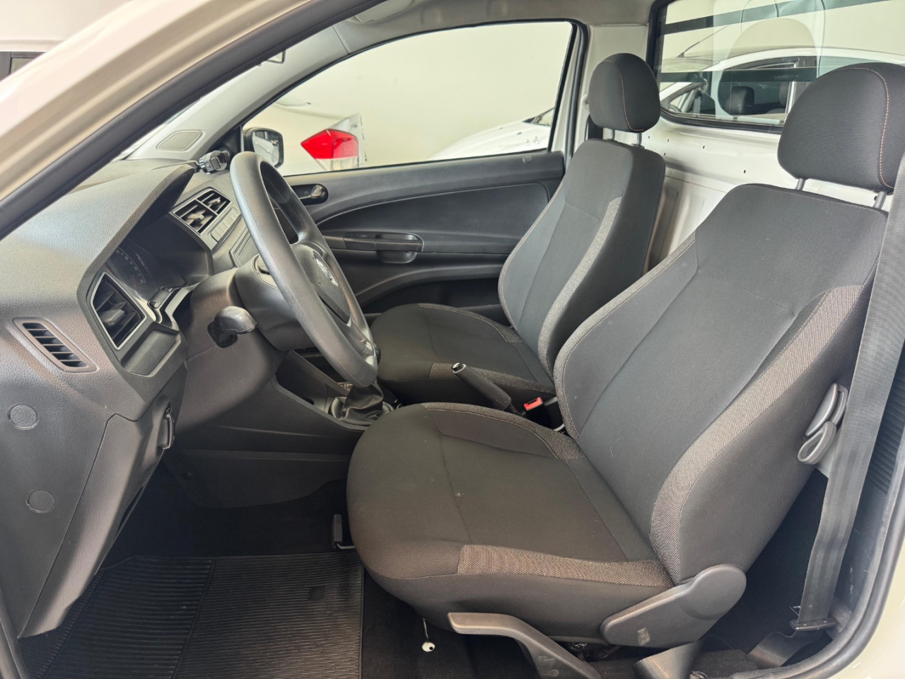 VOLKSWAGEN Saveiro 1.6 G6 ROBUST FLEX